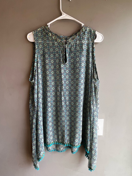 ivy jane Tops - Ivy Jane Teal and Navy Geometric Tassel Tank Top Boho Medium